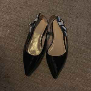 Black Forever 21 shoes! With cute white bows🕊